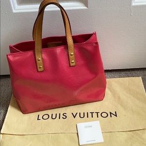 Louis Vuitton Pink Vernis Leather Reade PM France